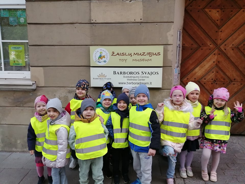 Read more about the article „Žiogelių“ kelionė į Žaislų muziejų