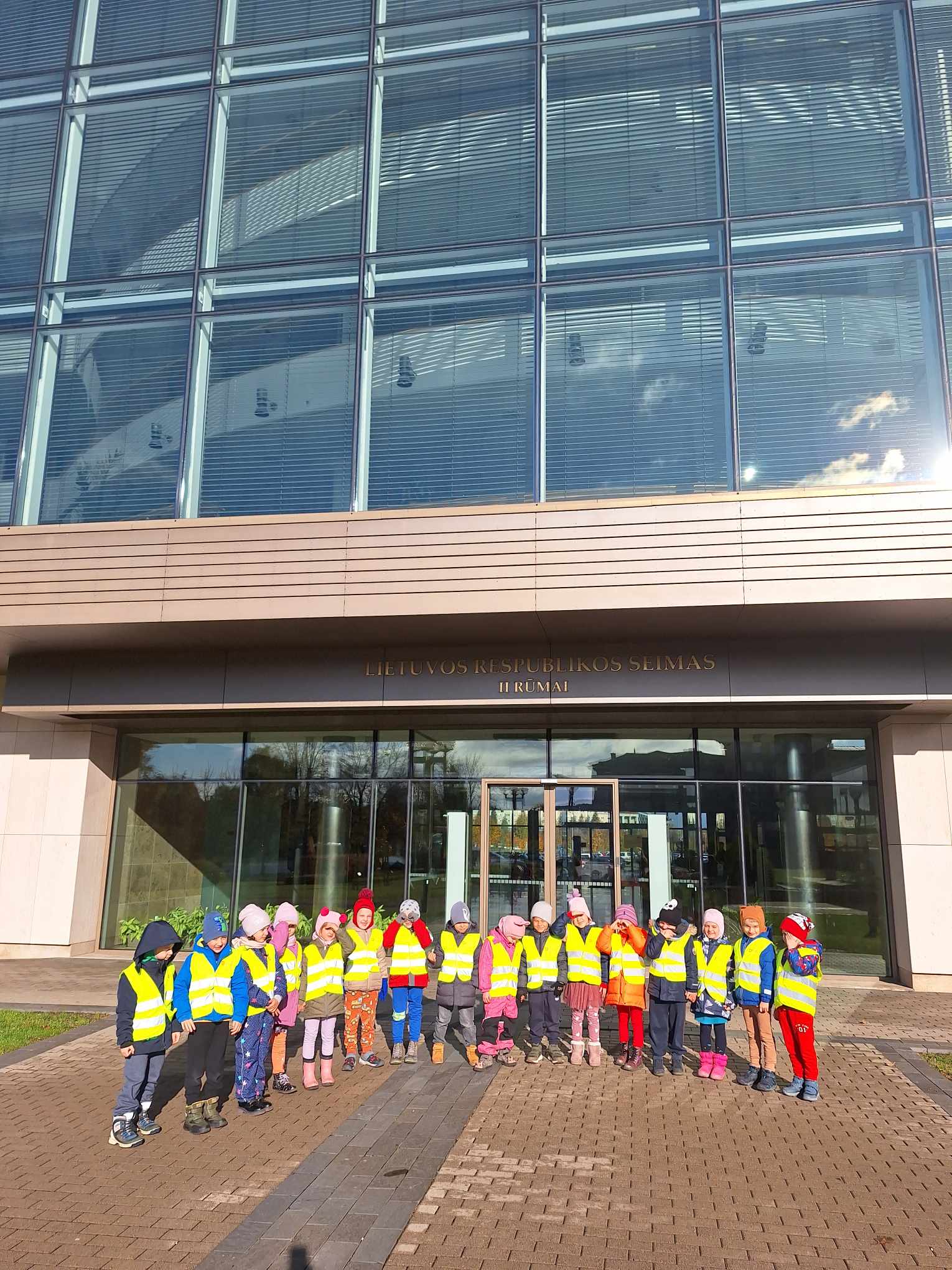 Read more about the article „Smalsučių“ grupės ugdytiniai aplankė LR Seimą